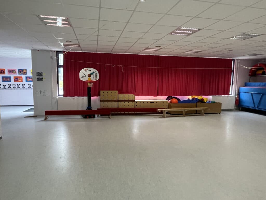 Salle de gym maternelle 3