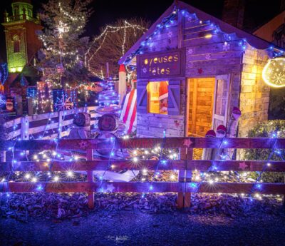 ✅ DÉCORATIONS DE NOËL : Les agents du service technique illuminent les fêtes de fin d’année ​🎄​✨
